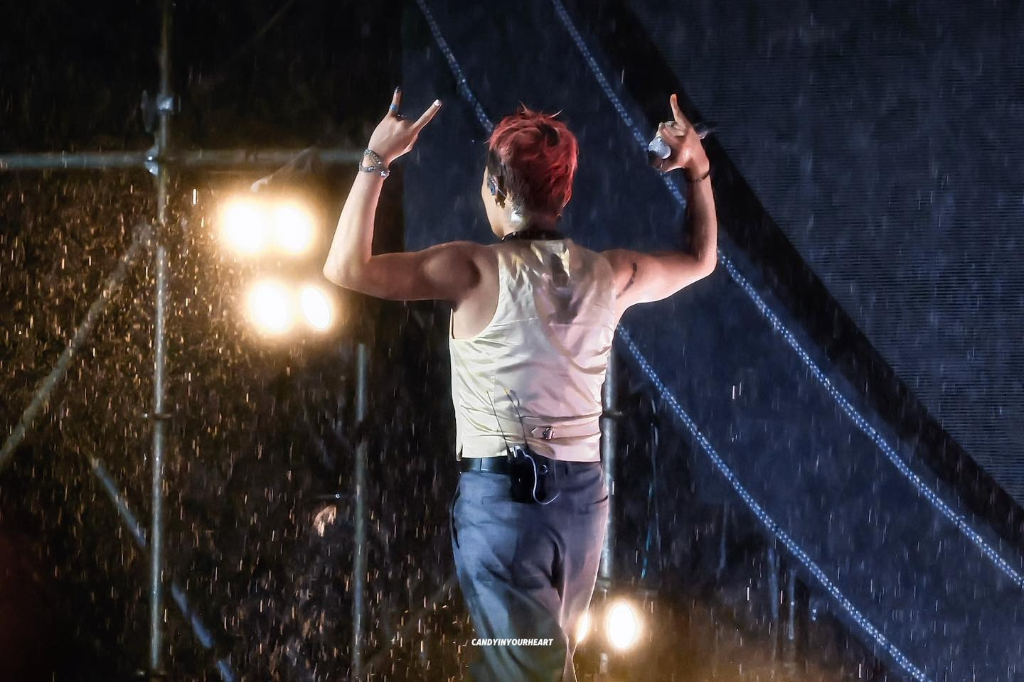 g dragon viet nam 9.jpg