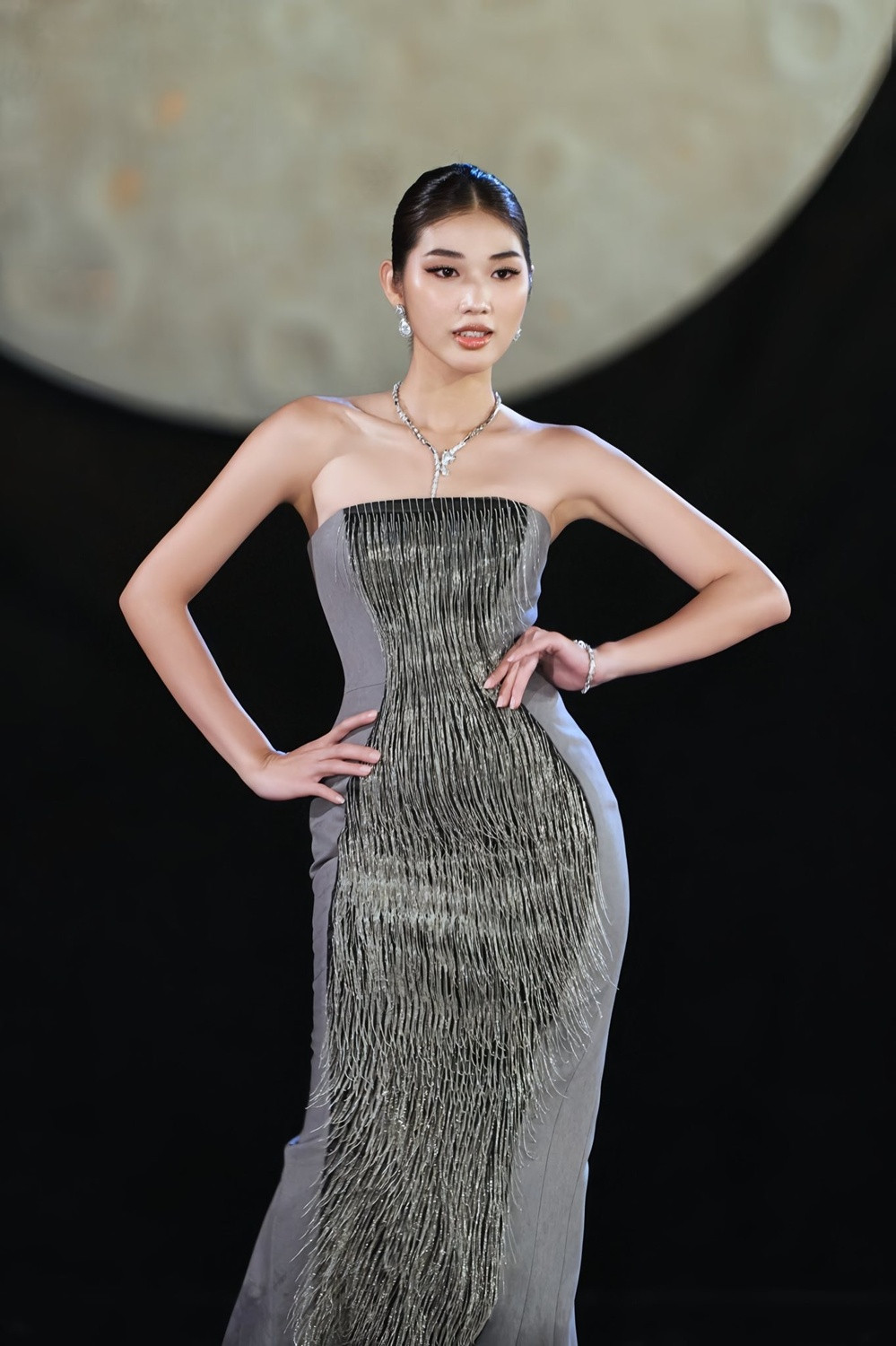 Một người đẹp tố cáo Hoa hậu Hoàn vũ dàn xếp kết quả ban tổ chức ưu ái Nguyễn Hoàng Phương Linh