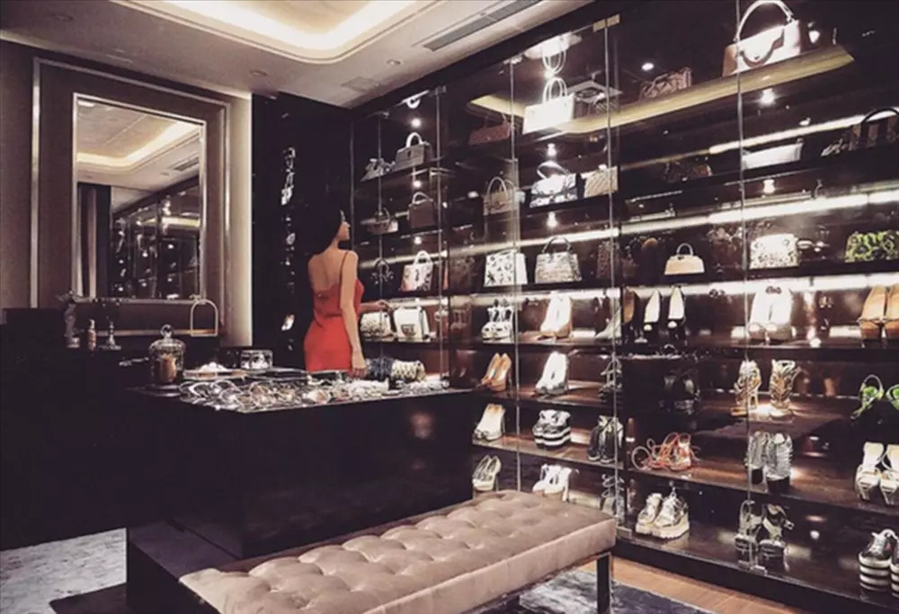 Phú bà Huyền Baby lộ ảnh 10 năm trước nhan sắc khiến cả cõi mạng giật mình