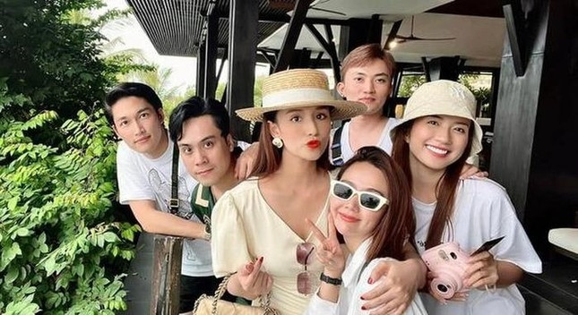 Dàn sao dự kiến đổ bộ đám cưới Đình Tú và Ngọc Huyền