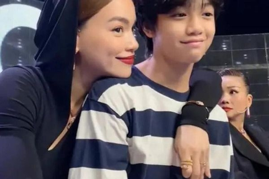 Hồ Ngọc Hà nêu lý do chúc sinh nhật Subeo lệch ngày, dân mạng phát hiện điều trùng hợp với Cường Đô La