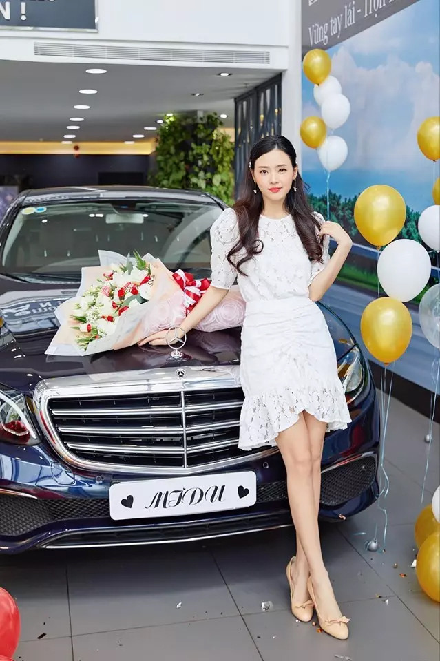 Midu flex khả năng kiếm tiền quá đỉnh tất cả là nhờ chồng đại gia