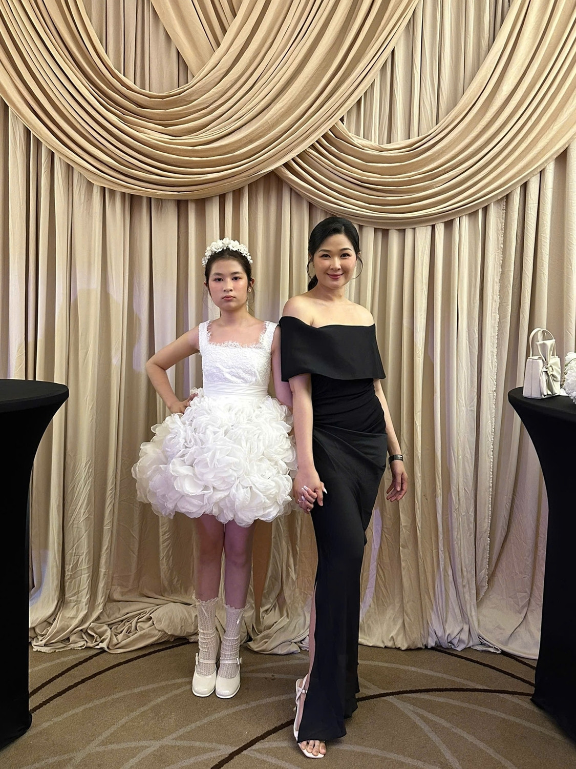 Huy Khánh Mạc Anh Thư hội ngộ sau ly hôn có một hành động khiến dân mạng tích cực đẩy thuyền