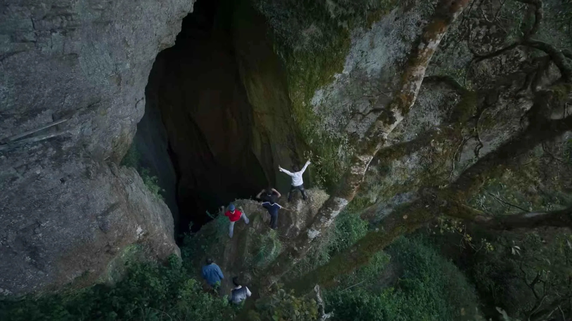 4grw3vqedfrvcdfsv x.jpg