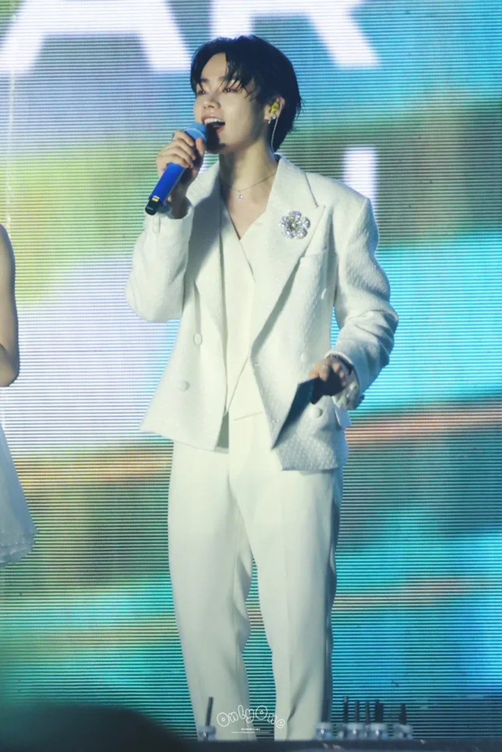 MC Hanbin - thành viên nhóm Tempest.