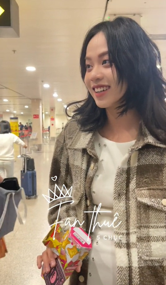 Hoa hậu Thanh Thủy bị chê thảm họa thời trang vì mặc khó hiểu lên đồ như đi chợ