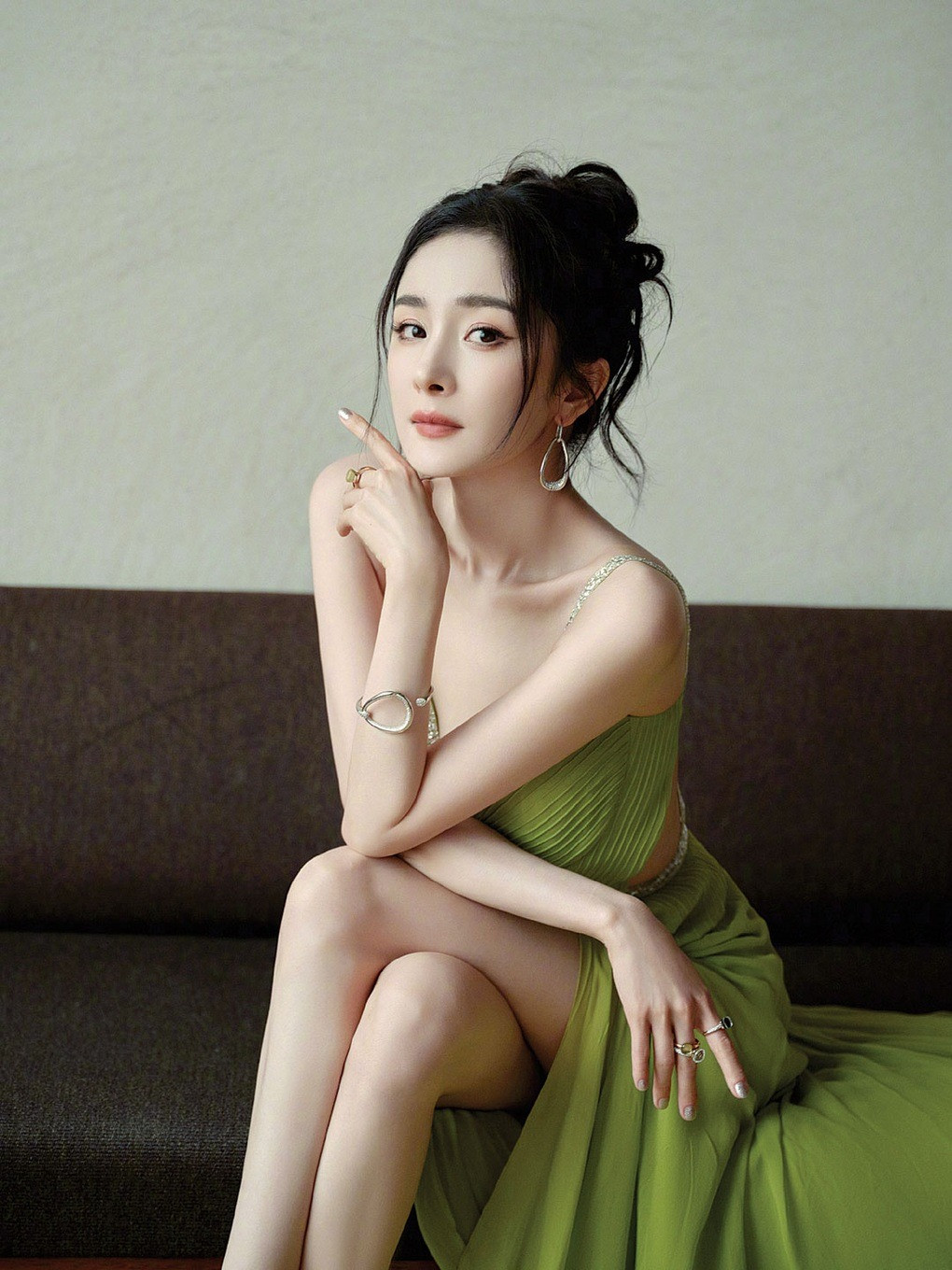 Mỹ nhân Hoa ngữ sau ly hôn Dương Mịch sự nghiệp tụt dốc ồn ào hẹn hò trai trẻ