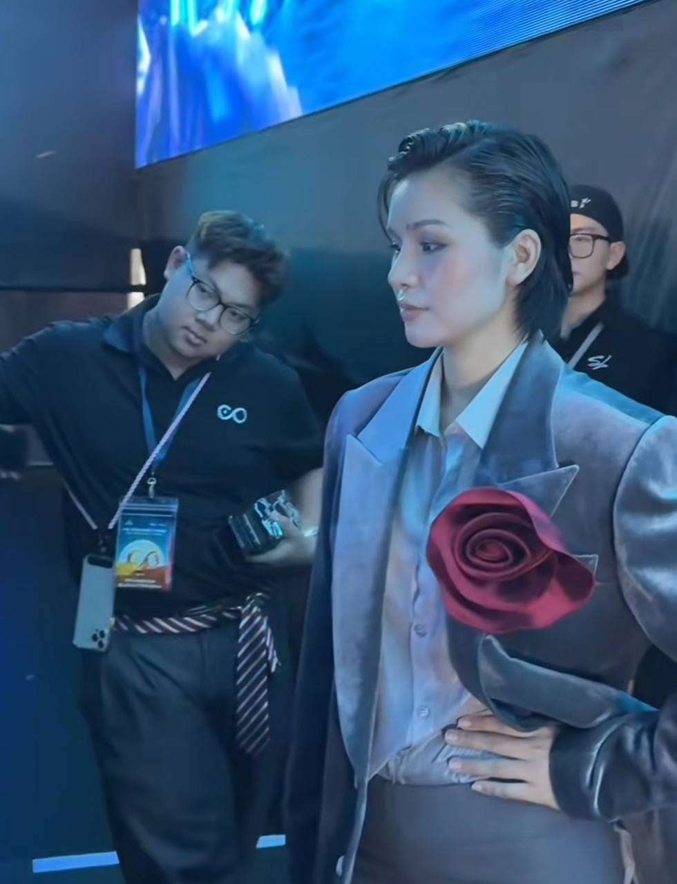 httpskenh14vnsaonuvuaduoccauhonchandongtaihoahauhoanvuvietnambisoihintdangbaubi215250624091437805chn