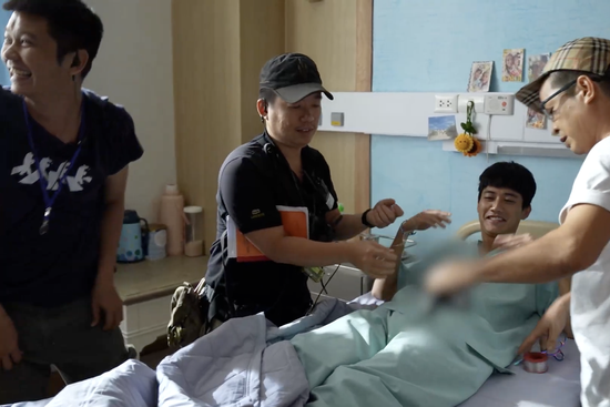 Avin Lu không ngại lăn xả thực hiện phân cảnh 18+