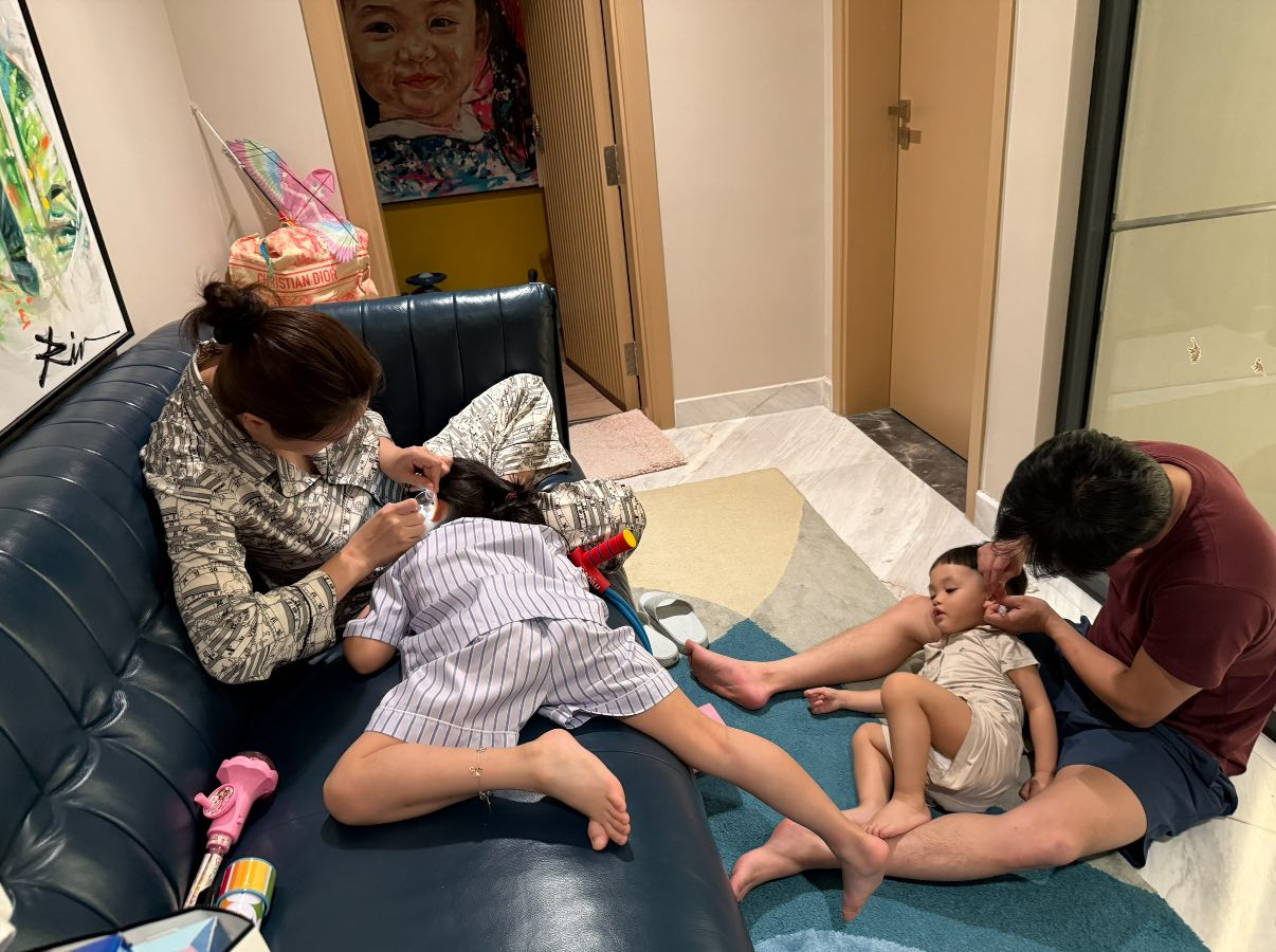 Cường Đô la khoe chơi cát ở biển cùng con, nói nhớ nhà khi đi công tác- Ảnh 9.