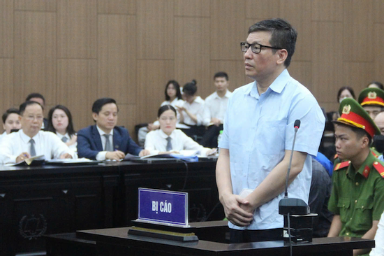 Cựu chủ tịch Vĩnh Phúc giải thích về 10 tỷ đồng và 800.000 USD thu giữ tại nhà