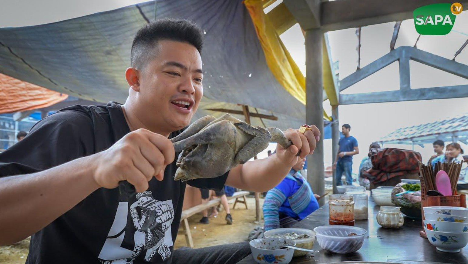 Từ một lái xe, vì sao Hải Sapa giàu nhanh thần tốc, kiếm hàng trăm tỷ đồng chỉ trong vài năm nổi tiếng?- Ảnh 1.