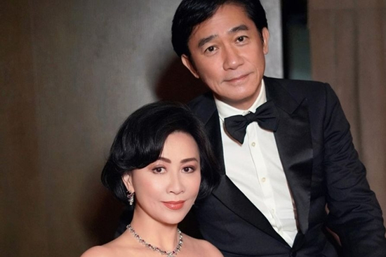 Cuộc hôn nhân lạ lùng của ông hoàng – bà chúa showbiz: Chia phòng ngủ riêng, cả năm chỉ gặp 1-2 lần