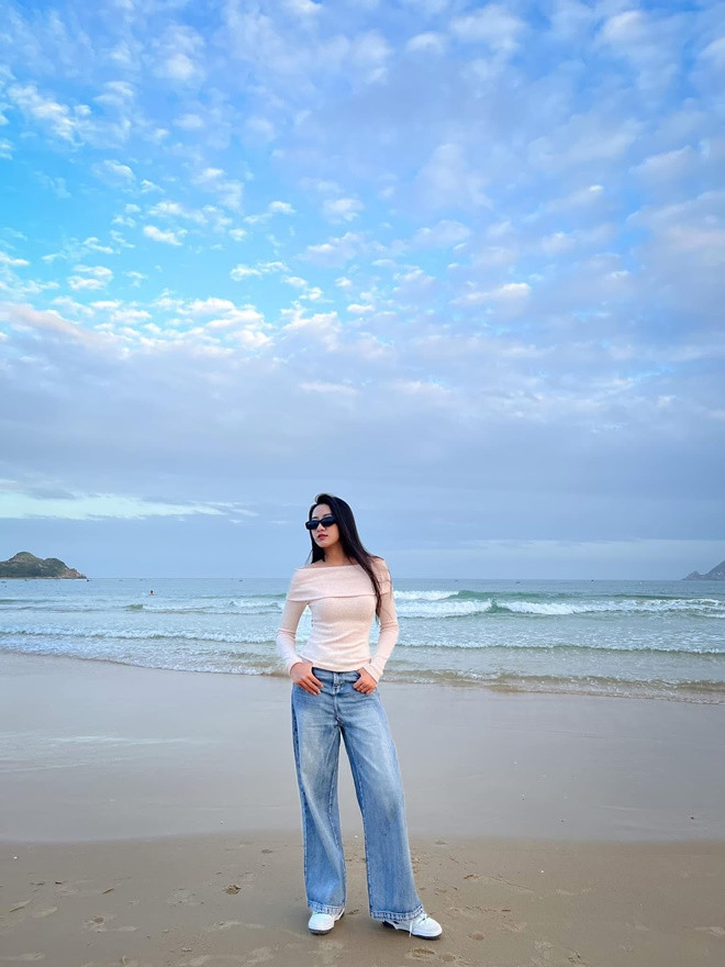 Tân Hoa hậu Việt Nam chuộng phong cách cá tính gợi cảm