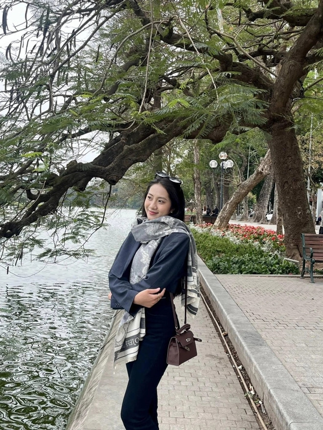 Tân Hoa hậu Việt Nam chuộng phong cách cá tính gợi cảm