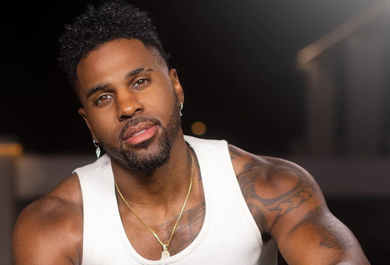 Ngôi sao ca nhạc quốc tế hủy show tại Việt Nam sát giờ diễn