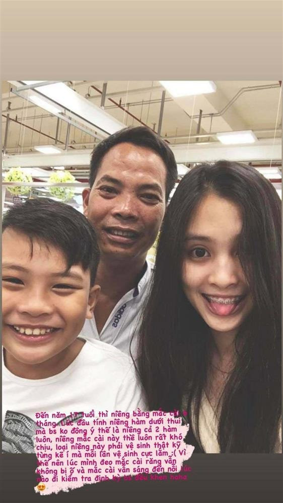 Hoa hậu Tiểu Vy lộ ảnh hiếm thời bé tí nhìn nhan sắc