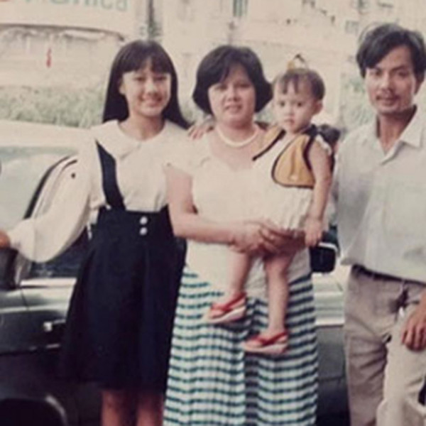 Mẹ ruột BTV Hoài Anh: Giảng viên trường đại học, tuổi hưu sống bình yên bên con cháu Thân thế mẹ ruột BTV Hoài Anh: Giảng viên trường Đại học, tuổi xế chiều sống kín tiếng - Ảnh 6.