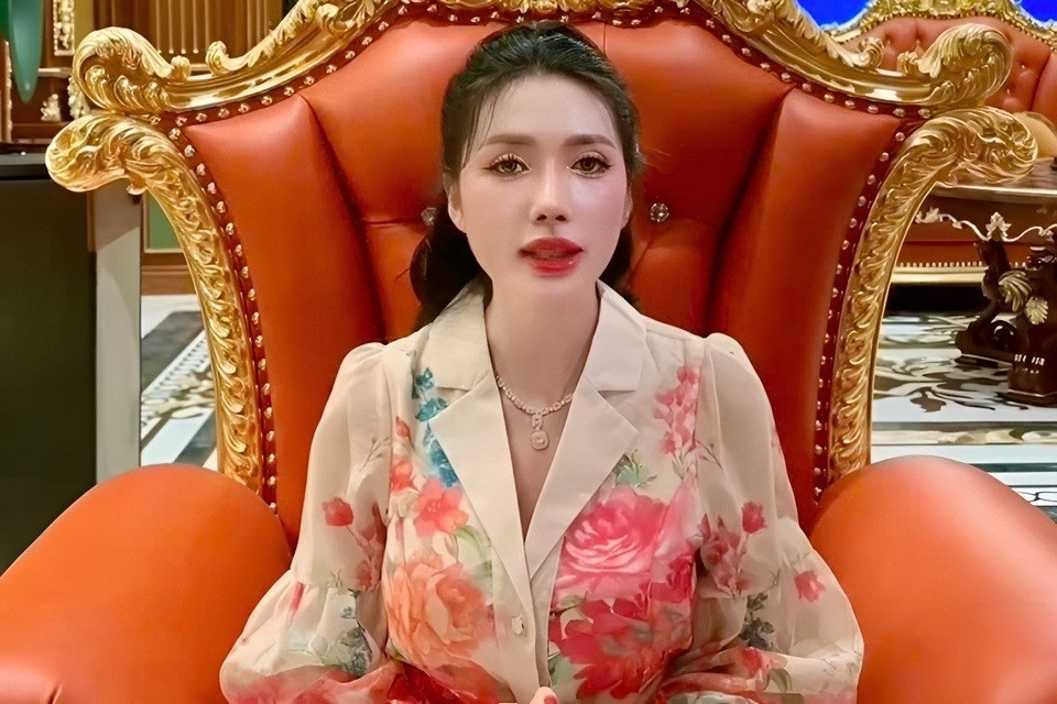 Ngân Collagen comeback bằng video 8 phút đưa loạt phát ngôn choáng về loạt ồn ào