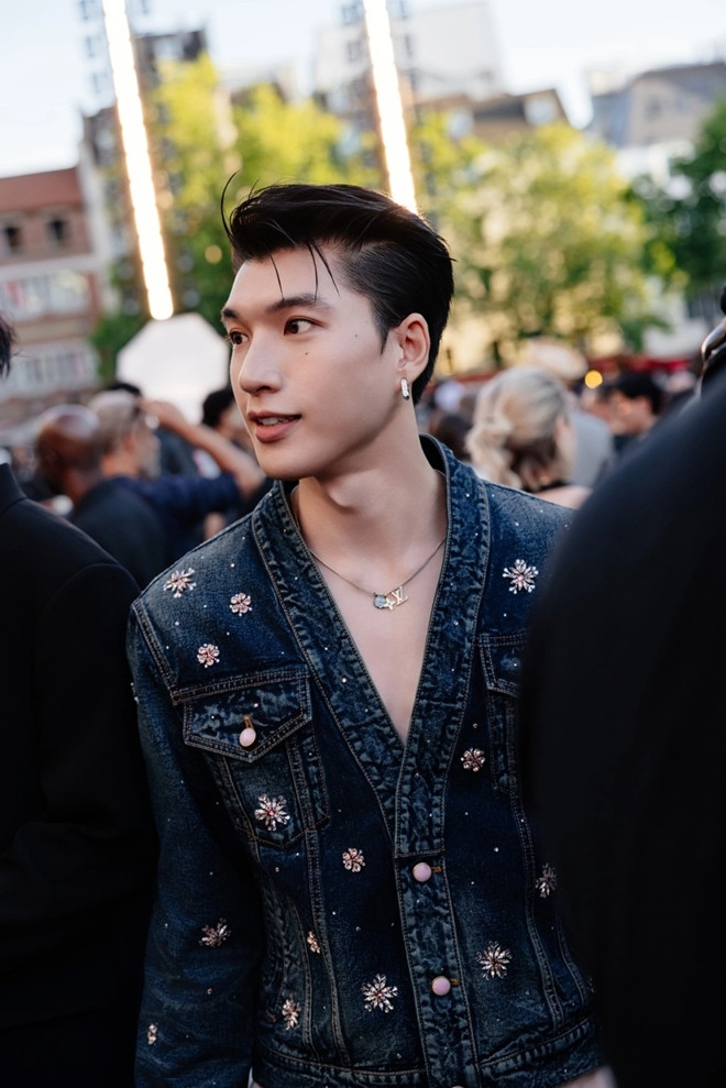 Celeb of the Week Lại là HieuThuHai gây bão ở quốc tế