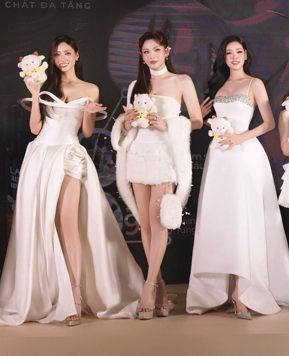 Luna Đào đứng giữa 2 Hoa hậu đình đám nhan sắc không hề thua kém