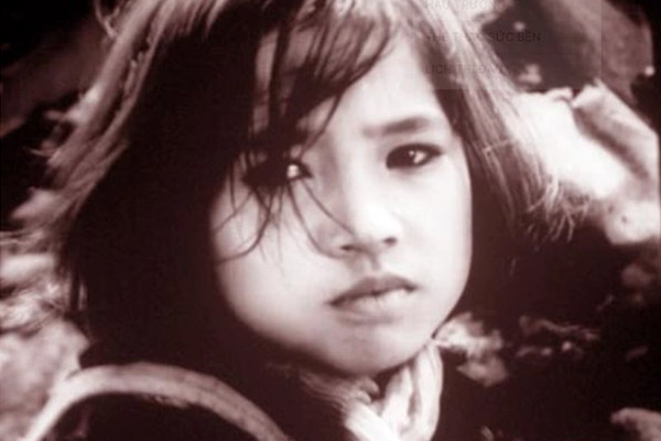 Nữ NSND từng nổi danh là 'Em bé Hà Nội' xinh đẹp, nhan sắc tuổi hưu giờ ra sao?- Ảnh 2.