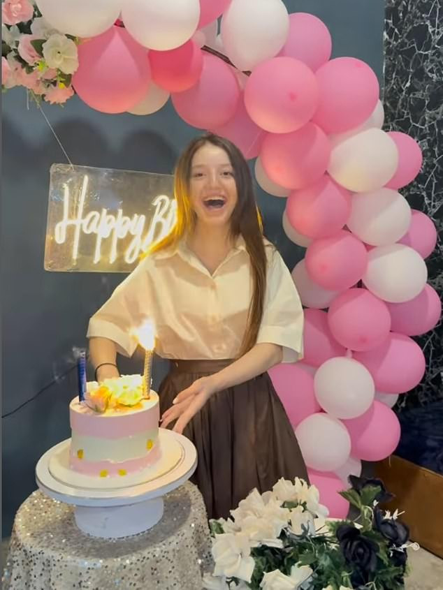 Vụ nổ súng diễn ra chỉ vài giờ sau khi Yousaf chia sẻ đoạn video vui vẻ về cảnh cô cắt bánh sinh nhật lần thứ 17 của mình