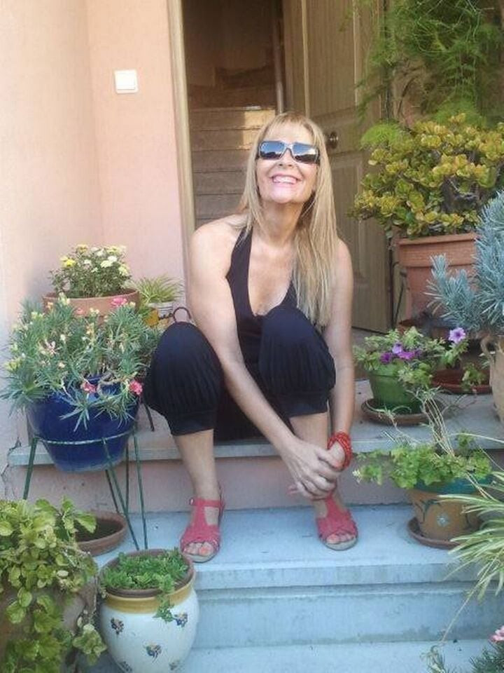 Bà mẹ 50 tuổi có trải nghiệm chết đi sống lại đáng kinh ngạc. (Ảnh: Jam Press/Tessa Romero )