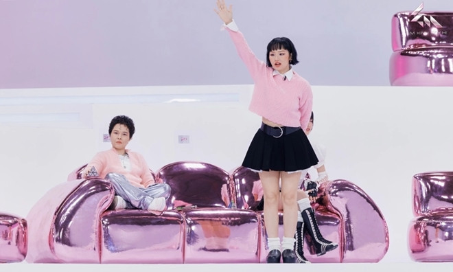 Vừa lên sóng tập đầu một Em Xinh đã xin rút khỏi chương trình