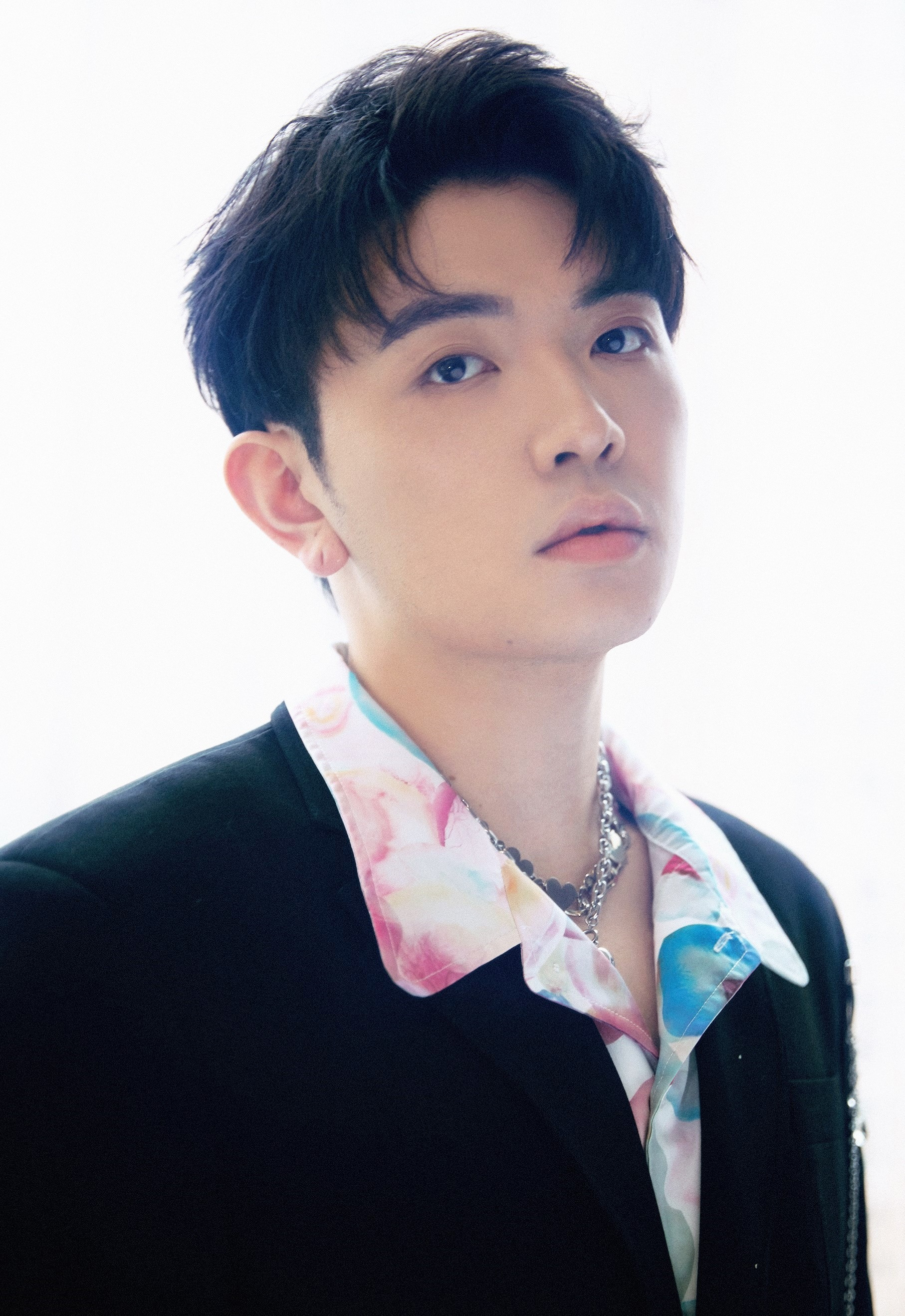 1 nam ca sĩ quốc tế tố thẳng mặt Jack  J97 ăn cắp bài hát của tôi