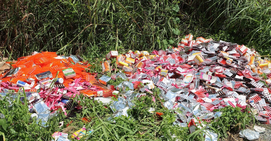 Sốc với lượng lớn thuốc tây, thực phẩm chức năng vứt đầy vùng ven TPHCM