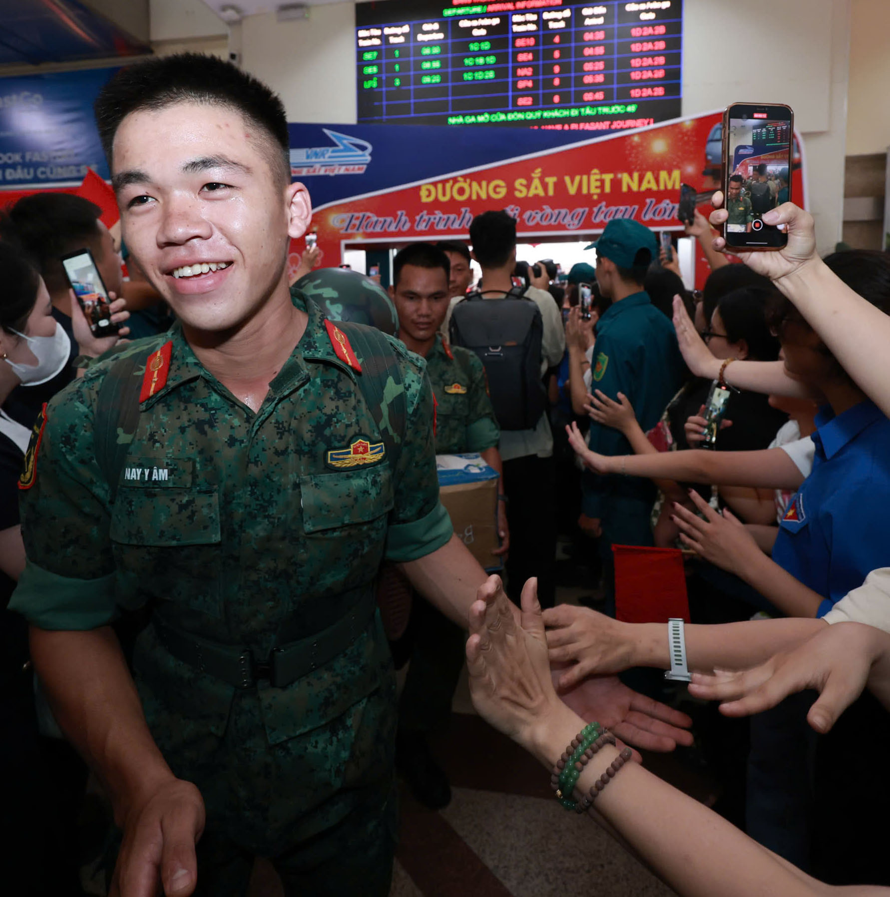 z6678684444184_0792f22ce000f73108e2db94a67bd213 copy.jpg