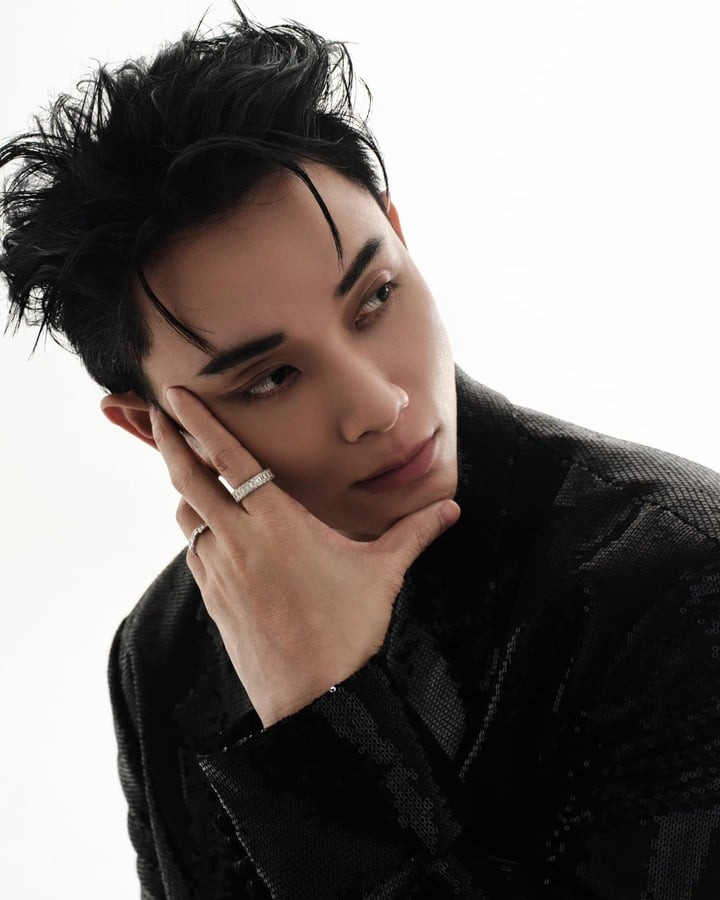 Trúc Nhân giữ vững vị thế sau 13 năm làm nghề.