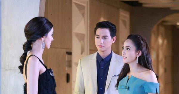 Chồng ngoại tình còn dám viết đơn ly hôn, phản ứng bất ngờ của vợ khiến anh  ta bẽ bàng rối rít xin lỗi