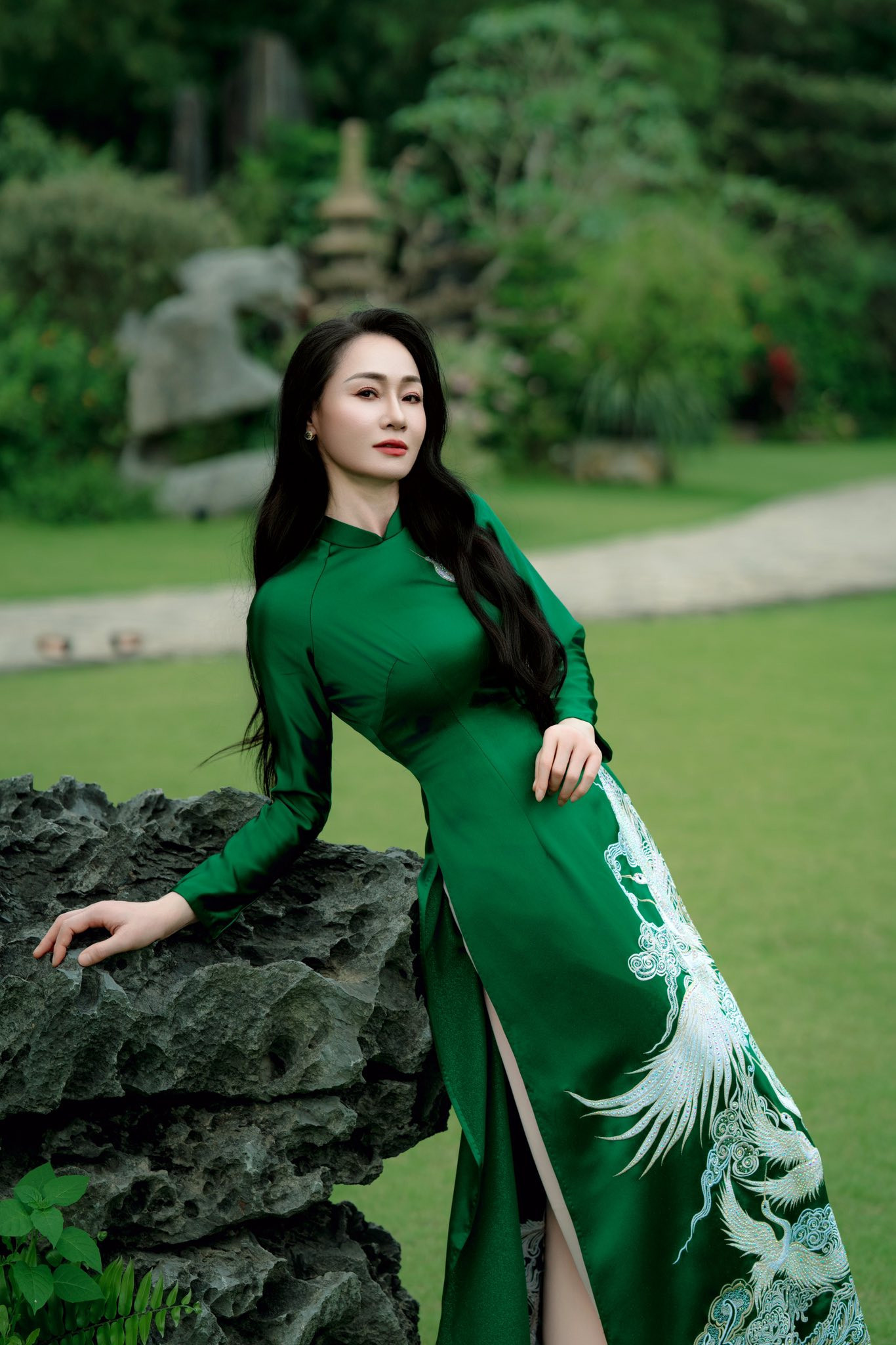 3 Nghệ Sĩ Quê Hòa Bình: Người Là Nam Thần Màn Ảnh, Người Là Mỹ Nhân Mắt Buồn Untitled 2.Jpg