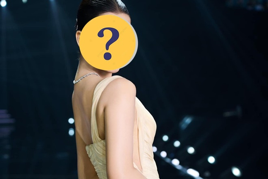 Á hậu Vbiz để lộ thông tin về đám cưới với bạn trai giấu mặt, thời gian địa điểm rõ ràng?