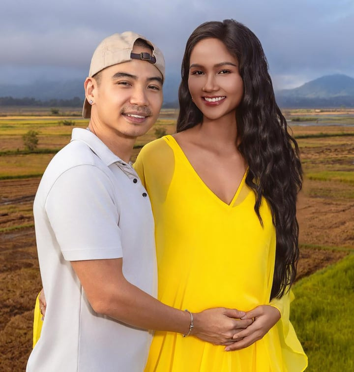 Cặp đôi sẵn sàng để đón con đầu lòng.