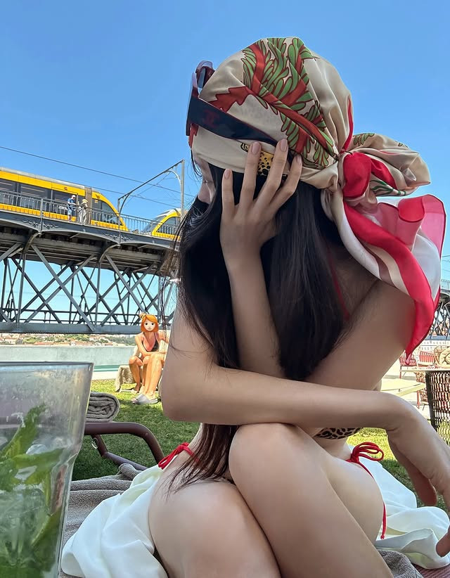 Hyomin (T-Ara) Xả Ảnh Bikini 'Đốt Mắt' Khán Giả: Idol U40 Mà 3 Vòng Sexy Cỡ Này! Hyominnn50417667818523731691011882215844089061092566N