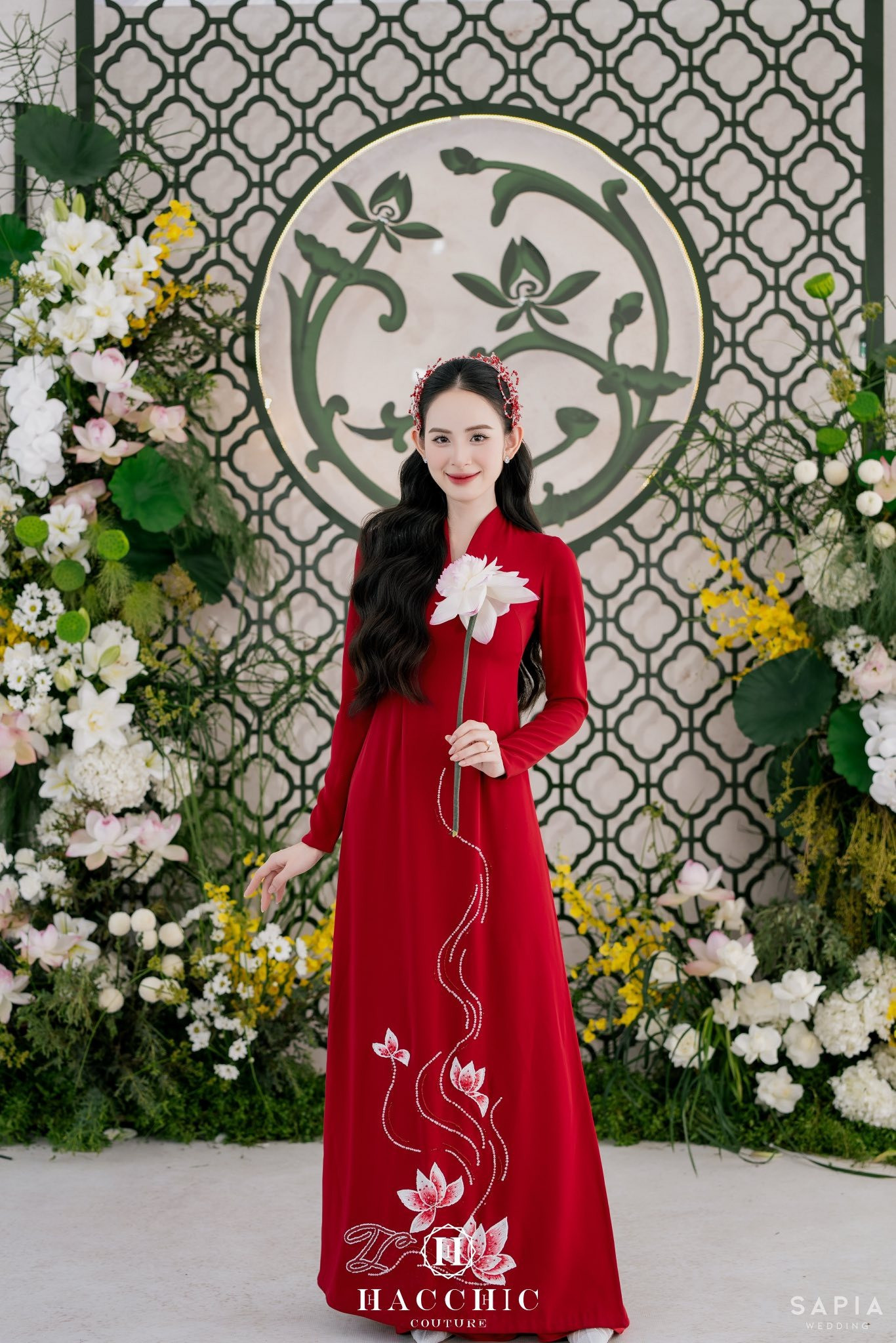 Vừa làm dâu tập đoàn lớn Hương Liên công khai chức vụ khủng của chồng bố mẹ chồng