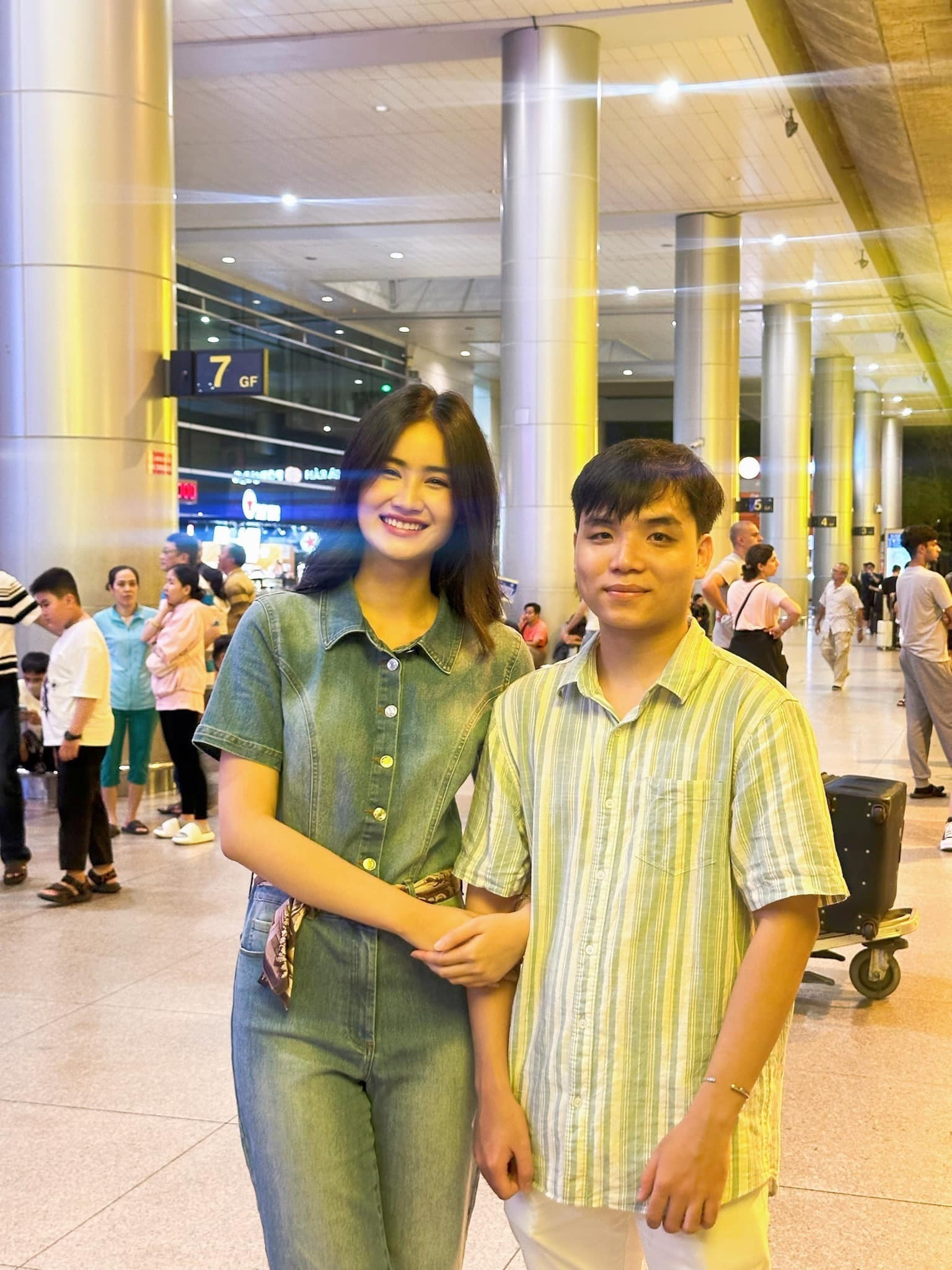 Giữa tin đồn rạn nứt Ý Nhi có động thái gây chú ý liên quan đến bạn trai