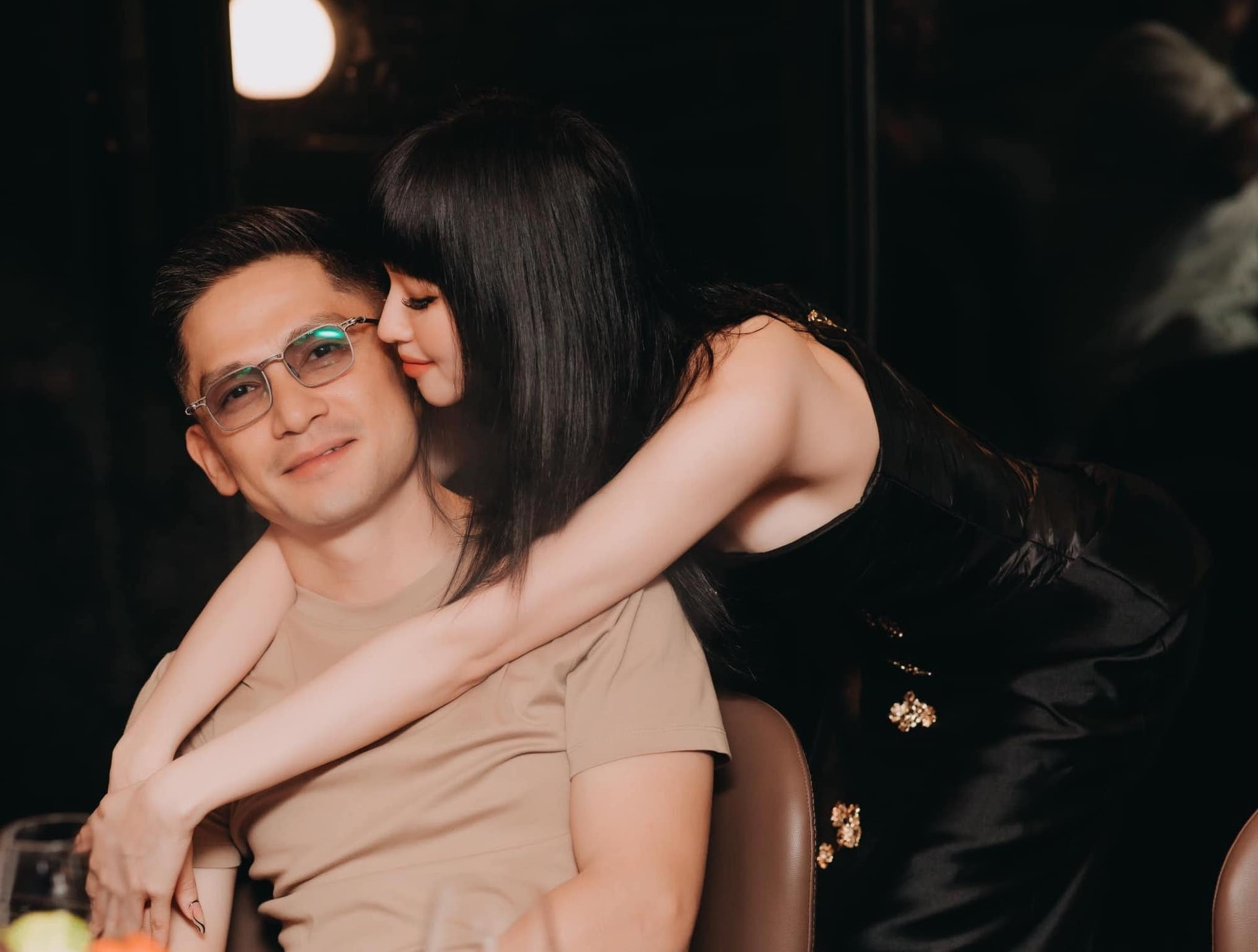 Hé lộ thông tin hiếm về chồng Tâm Tít Đại gia sống kín tiếng từng nổi danh trong showbiz Việt