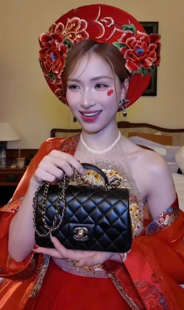 Khoe được tặng túi hiệu trăm triệu Hòa Minzy buột miệng lộ mối quan hệ thật với Văn Toàn