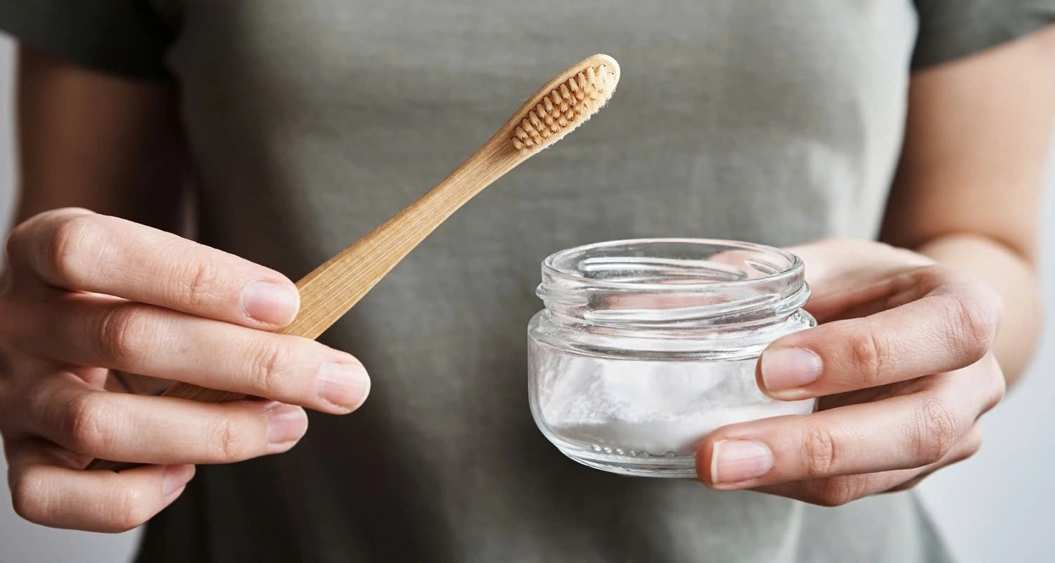 Làm trắng răng bằng baking soda, lợi hay hại?- Ảnh 3.