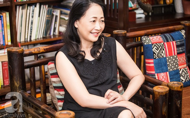 Nữ NSND đóng cô Nết trong 'Bài ca ra trận' giờ diện mạo thay đổi ra sao? - Ảnh 6.