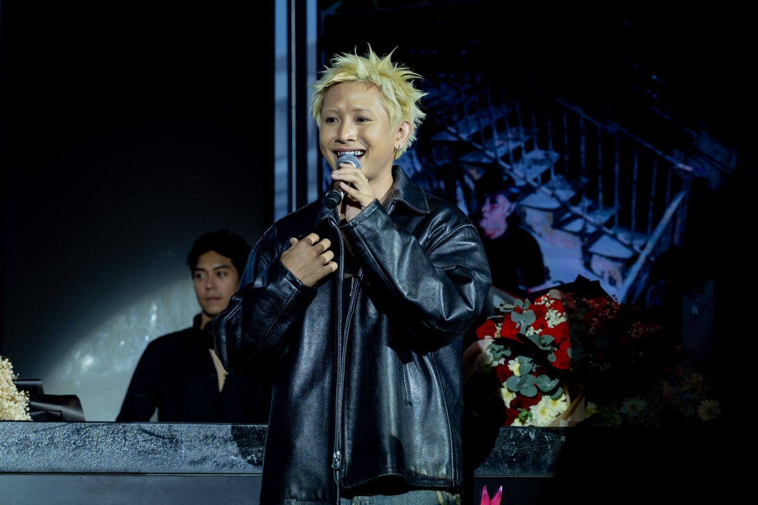 Ricky Star ra album mới Pháo tlinh đều ngợi khen vì rap nghe rõ lời