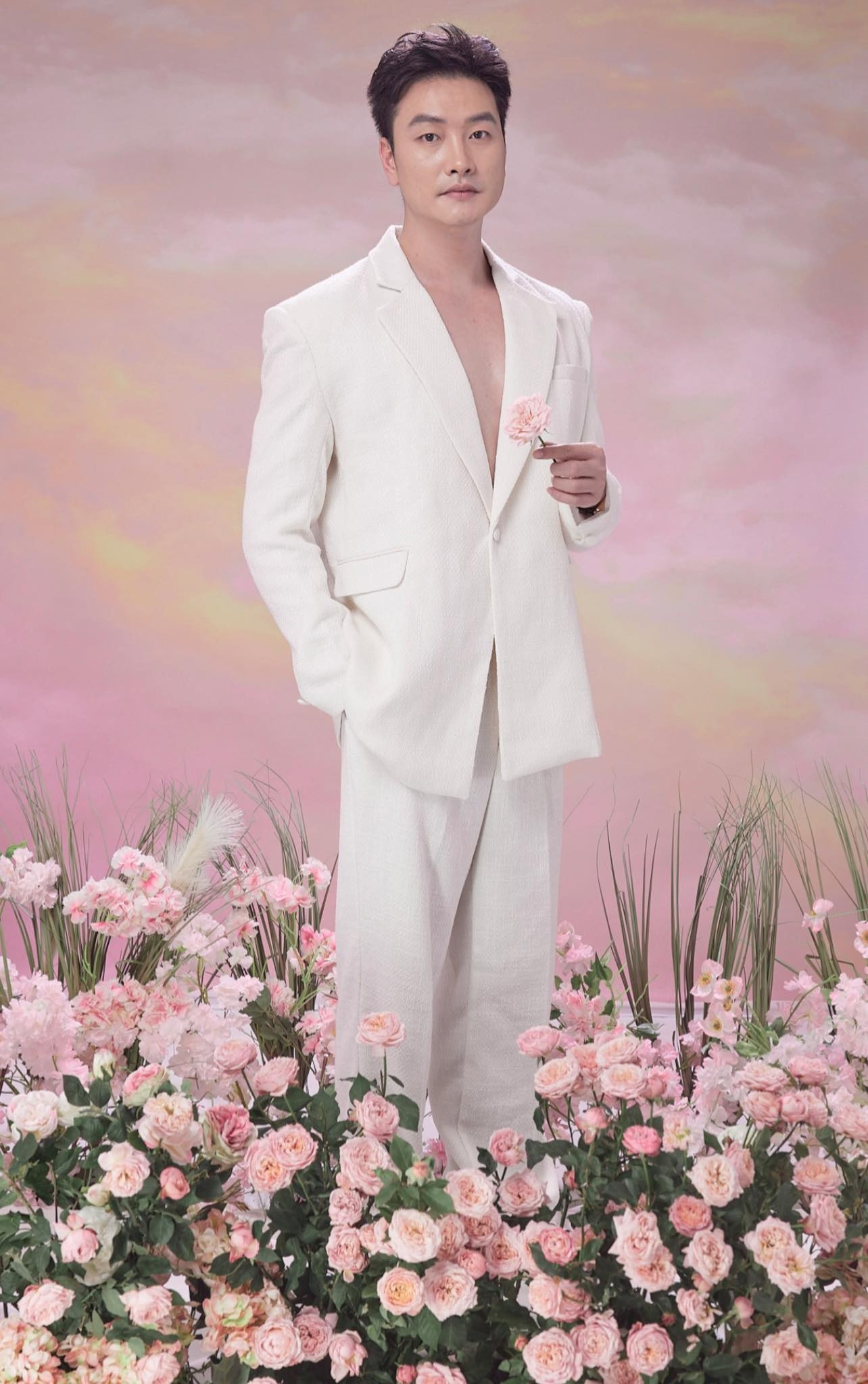 Streamer đình đám thông báo mang thai sau 4 tháng kết hôn bí mật với sao nam Vbiz