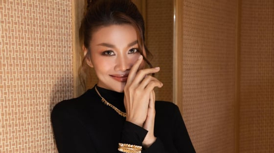 Sự cố của Thanh Hằng trên sân khấu: Lần gãy cánh, lần suýt ngã nhào