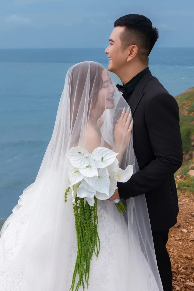 Bé An Đất phương Nam cưới lần hai Nhan sắc cô dâu ra sao