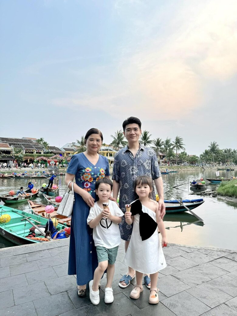 Thân thế người phụ nữ quyền lực giúp con trai cả nhà bầu Hiển chăm 3 con