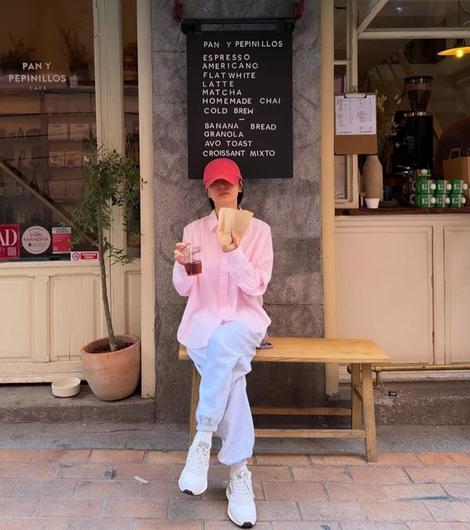 Cẩm nang mặc đẹp hack tuổi như Song Hye Kyo